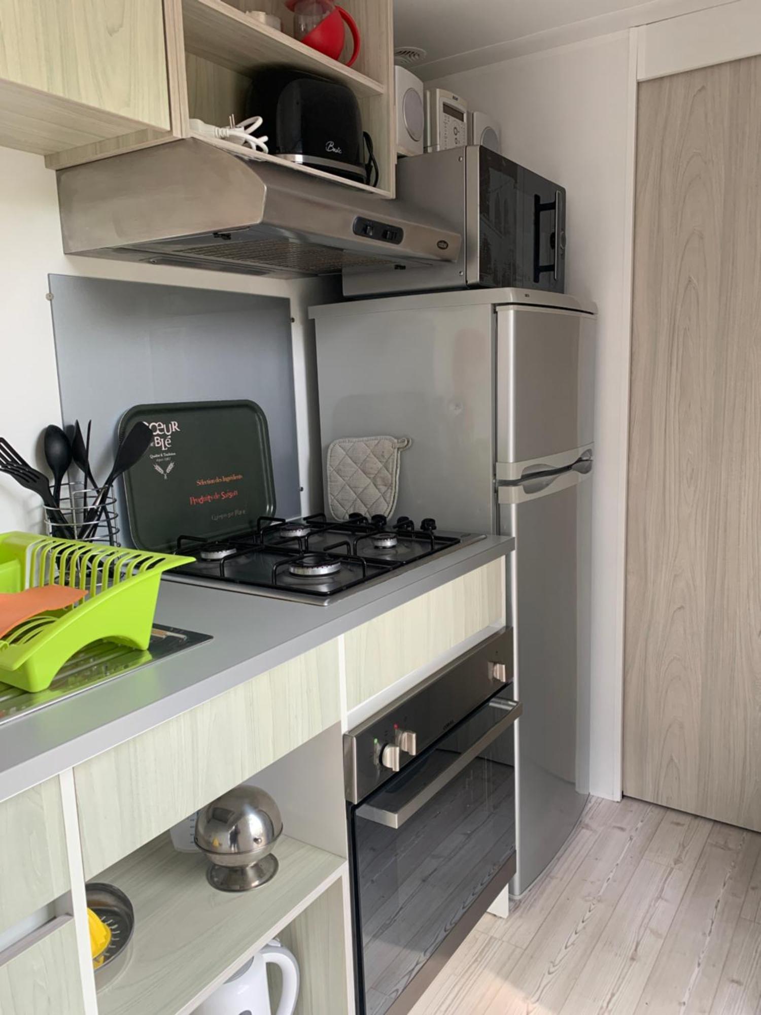 Mobil Home 10 M Et Mme Colas Litteau Exterior foto