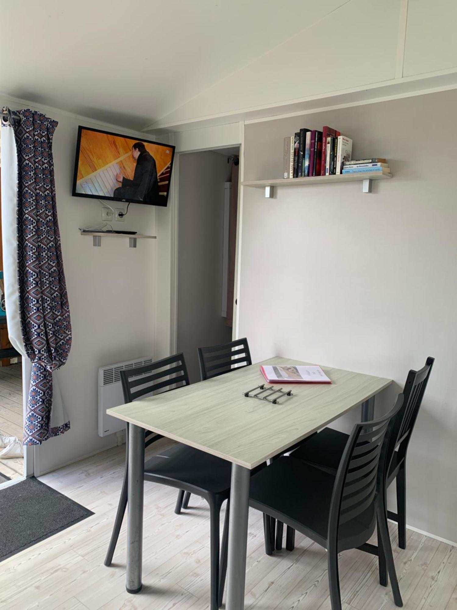 Mobil Home 10 M Et Mme Colas Litteau Exterior foto