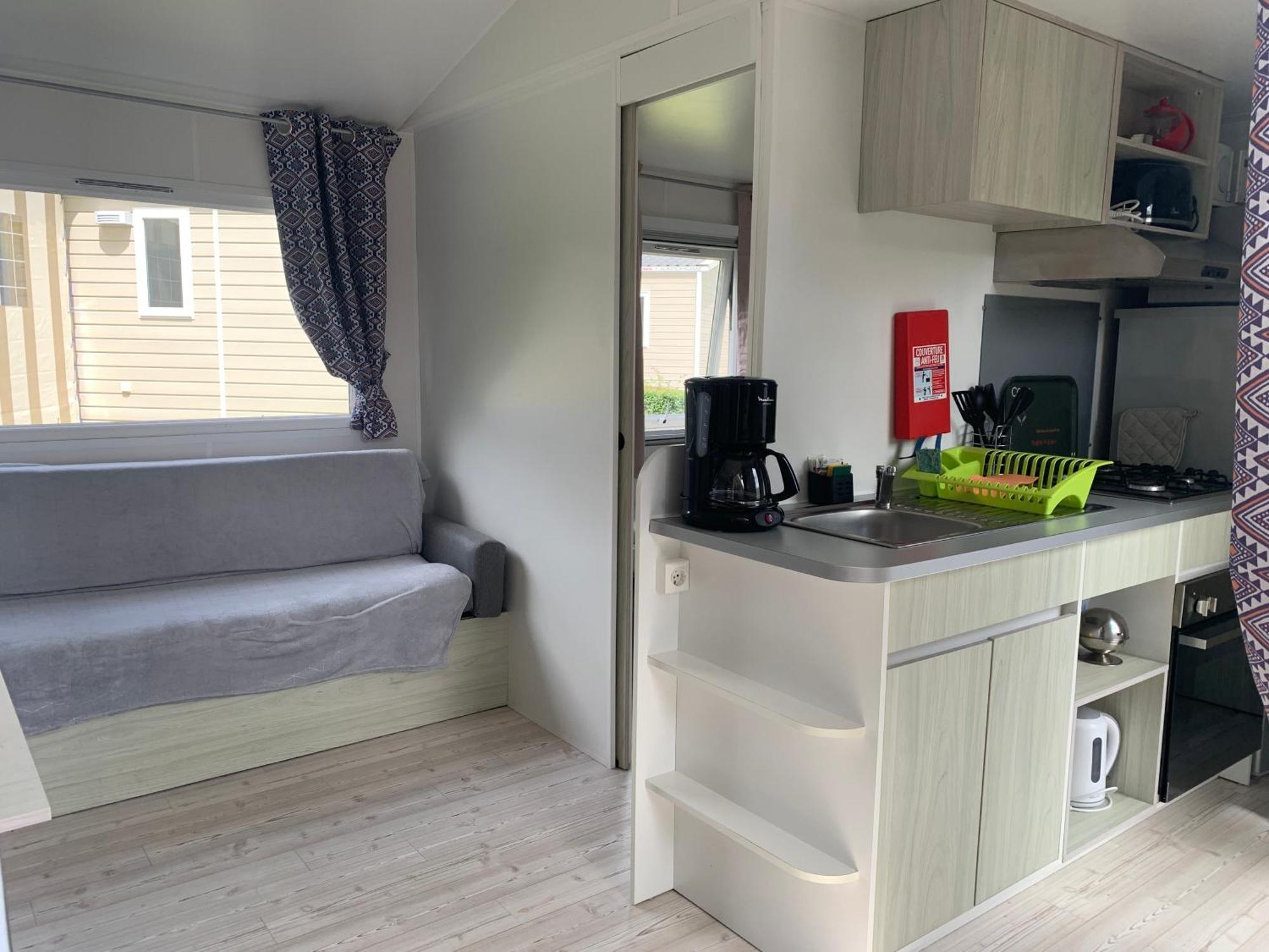 Mobil Home 10 M Et Mme Colas Litteau Exterior foto